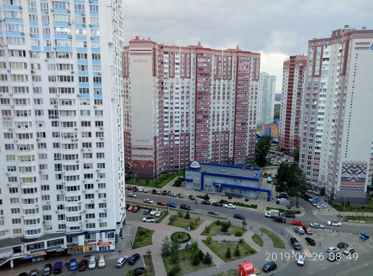 Люкс Апартаменты На Позняках Kyiv Exterior photo